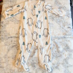 Like New Carter's Cozy White and Gray Penguin 3-6 Months Fleece Footies Pajamas